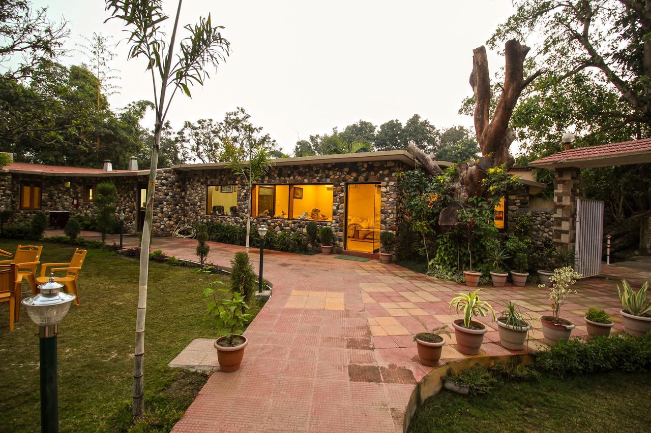 V Resorts Dukes Den Resort Рамнагар Экстерьер фото